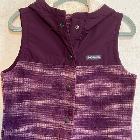 Columbia Women's Fleeced Hooded Winter Vest Size Medium - Picture 6 of 9
